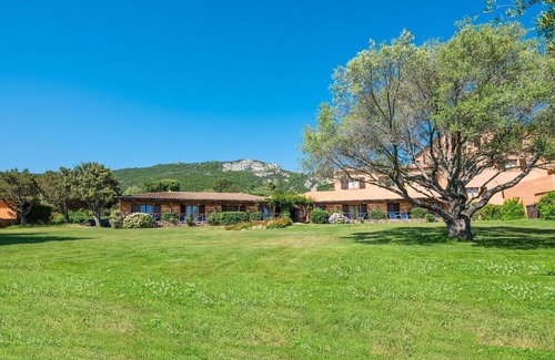 San Pantaleo Hotel | Hotel Rocce Sarde