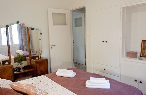 Kallithea Hotel | A Comfortable Apartment in Kallithea