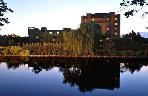 Cedar Knolls Hotel | Hilton Parsippany