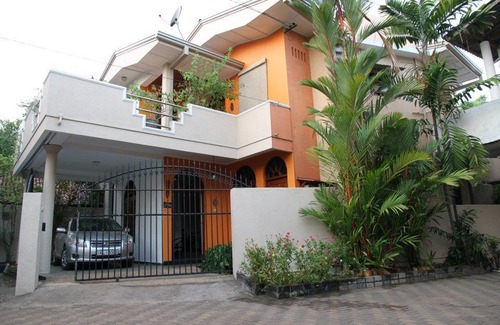 Nugegoda Hotel | Breeze of Paradise