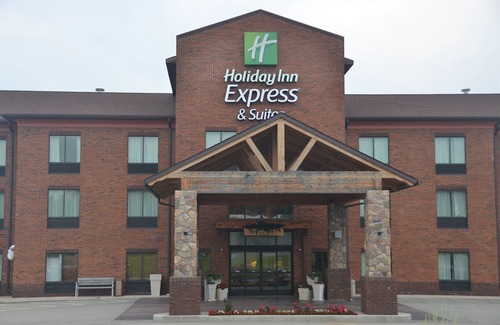 Donegal Hotel | Holiday Inn Express & Suites Donegal, an Ihg Hotel