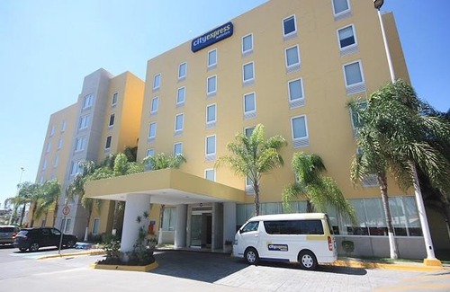 Leon Hotel | City Express Leon