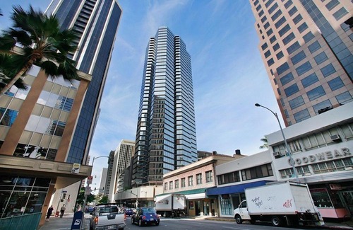 Downtown Honolulu Hotel | Aston at The Executive Centre Hotel