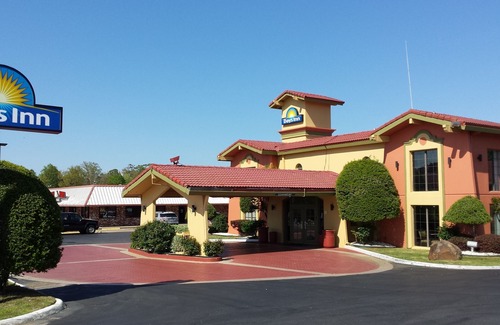 Little Rock Medical District Hotel | Days Inn by Wyndham Little Rock/Medical Center