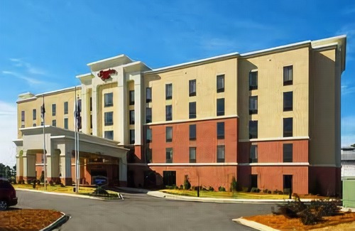 Dunn Hotel | Hampton Inn Dunn
