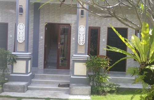 Batu Bolong Hotel | Meryta Guesthouse 2