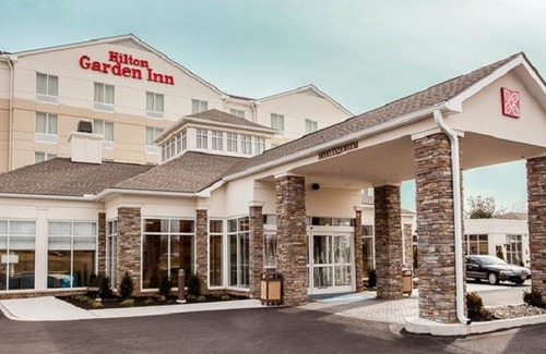 Fox Point Hotel | Hilton Garden Inn Providence