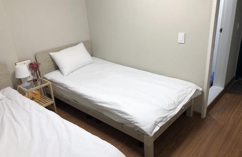 Yeonhui-dong Hotel | YH guesthouse