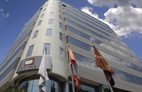 Miraflores Hotel | Qp Hotels Lima