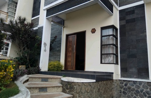 Ngaglik Hotel | Permata Villa 1