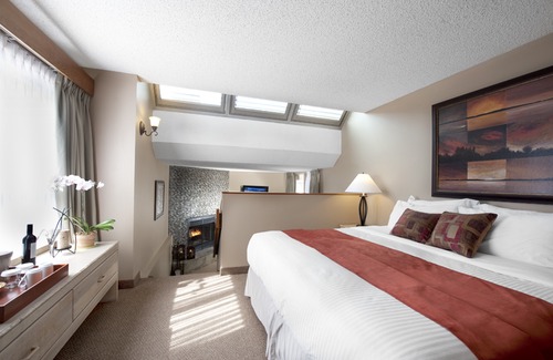 Jasper Hotel | Tonquin Inn