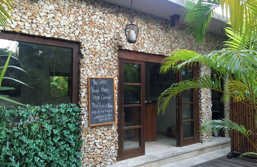 Sunset Road Hotel | Villa Kubu Seminyak Bali