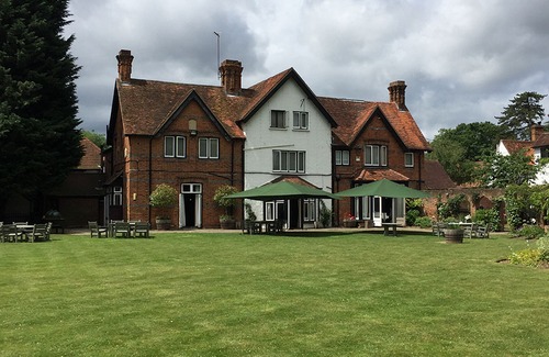 Hurley Hotel | The Olde Bell