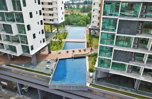 Kampung Bahasa Kapor Hotel | D'Wharf Hotel & Serviced Residence