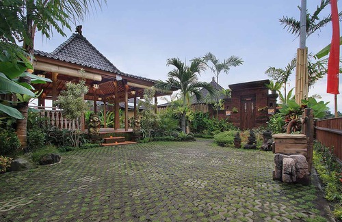 Sayan Hotel | Candy Villa by Pramana Villas
