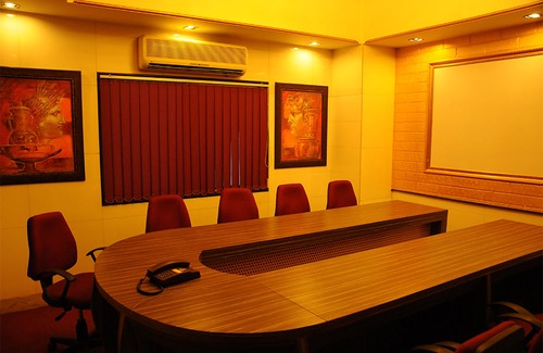 Madiwala Hotel | The Grand Krishna Room