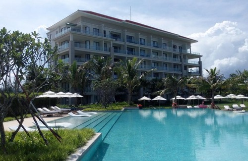 Ngu Hanh Son Hotel | The Ocean Resort Danang Living Villa