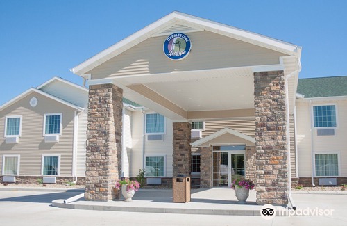 Winterset Hotel | Cobblestone Inn & Suites - Winterset, IA