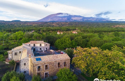 Biancavilla Hotel | Bosco Ciancio