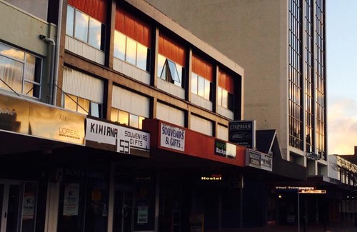 Rotorua Hotel | Rock Solid Backpackers Rotorua