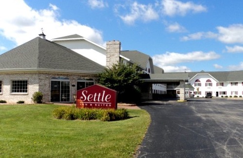 Ashwaubenon Hotel | Hotel J Green Bay