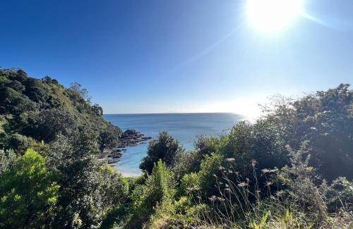 Palm Beach Resort | Resort ∙ Palm Beach Pod, Waiheke NZ