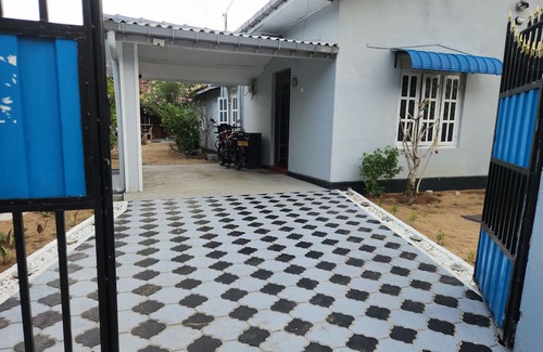 Batticaloa House | Serene & Cozy guest retreat in center of the city with scenic relaxing nature