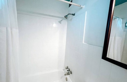 Ocean Park Apartment | Charming Studio Apt W/ Ocean View @ San Juan
