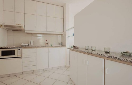 Lavreotiki Apartment | Sea-Front House with private beach, Sounio