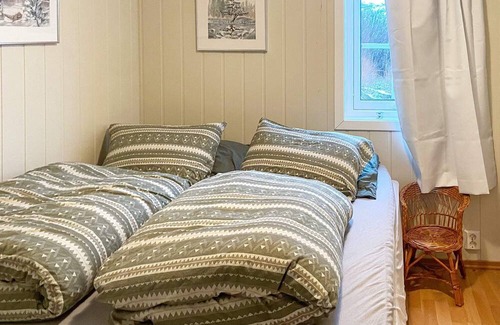 Bomlo House | 4 person holiday home in FINNÅS