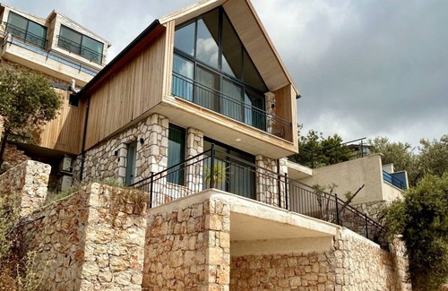 Kas House | 2 bedroom villa with private pool and great views