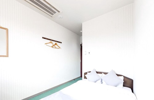 Hakodate House | Hotel Shalom Inn Nonsmoking Semidouble room / Hakodate Hokkaidō