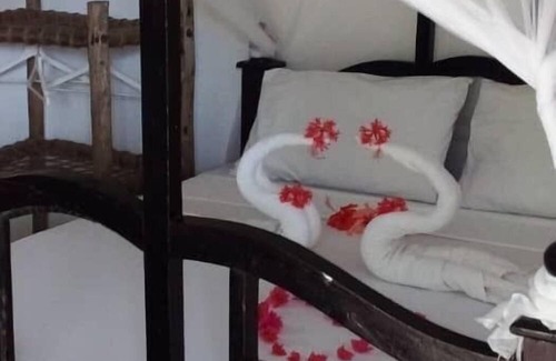 Mkunguni Bed & Breakfast | The Dream Garden Bungalow