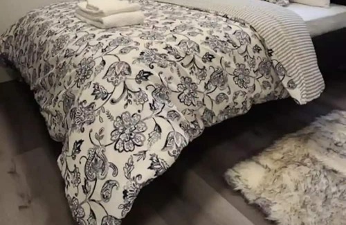 Northwest Calgary Condo | Call It Home