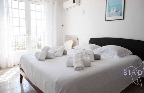La Croix des Gardes Apartment | APART VILLA ATYPICAL SEA VIEW AND SWIMMING POOL