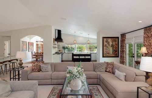 Desert Club Estates House | Chef/Designer's Pool/Spa Home-Walk to La Quinta Old Town Restaurants, Pickleball
