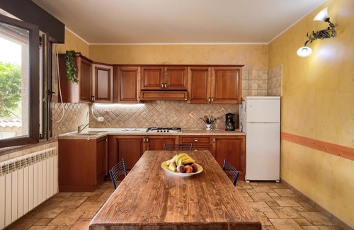 Gonnesa Apartment | Apartment "Appartamento Nuraghe" with A/C, Wi-Fi, Garden, Terrace