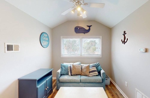 Litchfield by the Sea Villa | Relaxing Retreat by the Lake Pool & Resort Perks
