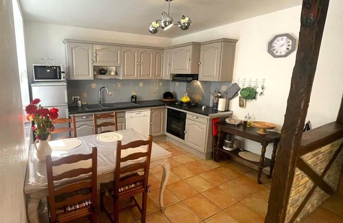Saint-Julien-de-Lampon Cottage | Gite Saint-Julien-de-Lampon, 2 bedrooms, 4 persons
