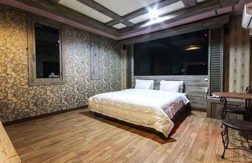 Mokpo Hotel | Mokpo H