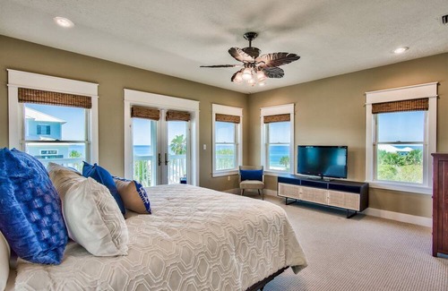 Seacrest Villa | 4 Bedroom on Scenic 30A with Plunge Pool ~ Sea Bluffs Villa