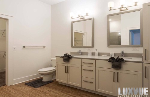 Charlotte Apartment | Stunning Exclusive 2 Bedroom 2 Bath Uptown Charlotte