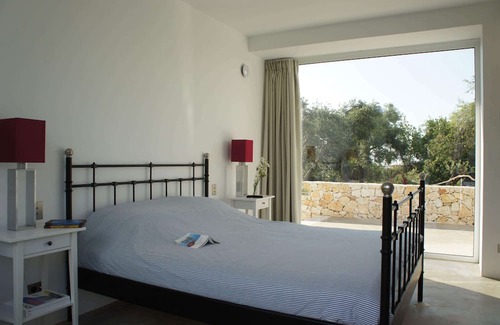 Petaleia Villa | Architect villa between the sea and mountains