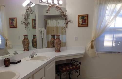 Crescent Lakes House | Lots of Privacy On A Lake 20 Minutes From Disney With A Private Pool!