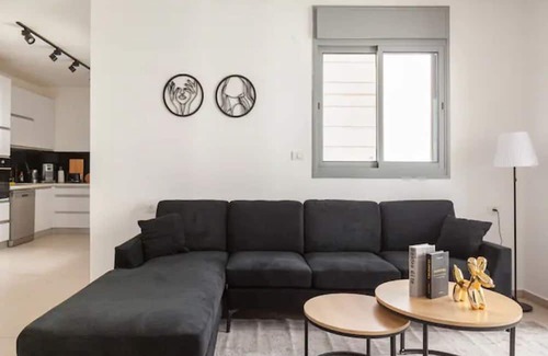 Bat Yam Apartment | Fresh 3BR APT 32 Floor See View Tower