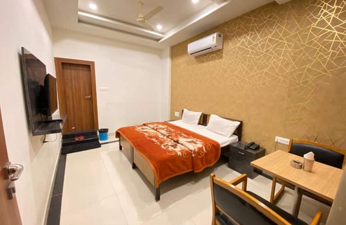 Chittorgarh Hotel | Hotel Saikripa Chittorgarh With AC