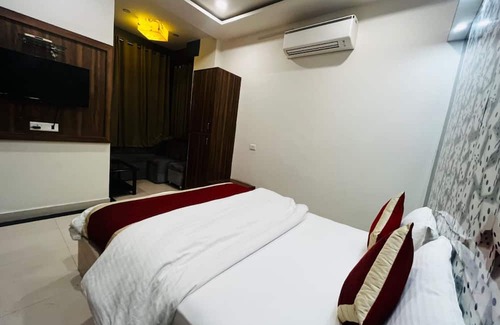 Chittorgarh Hotel | Hotel Saikripa Chittorgarh With AC