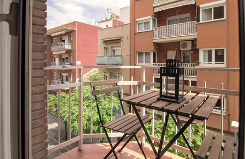 La Maternitat i Sant Ramon Apartment | Stay U-nique Apartment Comte Güell