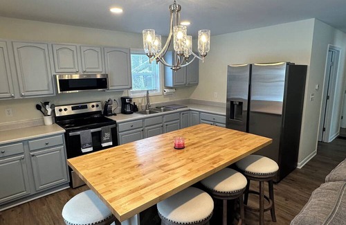 Lorraine House | Charming 3-bedroom house with WiFi, AC in lovely Lorraine