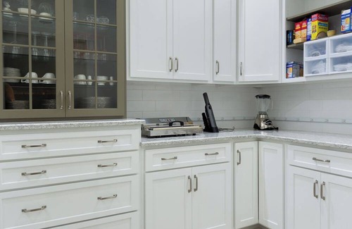 Burnside House | 4-bedroom house in welcoming Burnside with AC, WiFi. Enjoy your stay